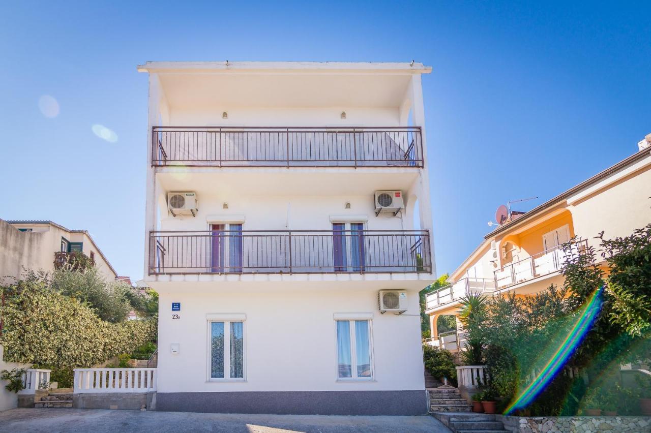 Cheap Apartment Tanja Трогір Екстер'єр фото