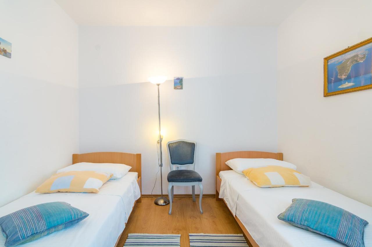 Cheap Apartment Tanja Трогір Екстер'єр фото