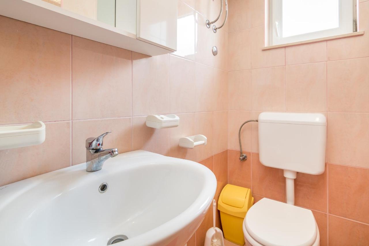 Cheap Apartment Tanja Трогір Екстер'єр фото