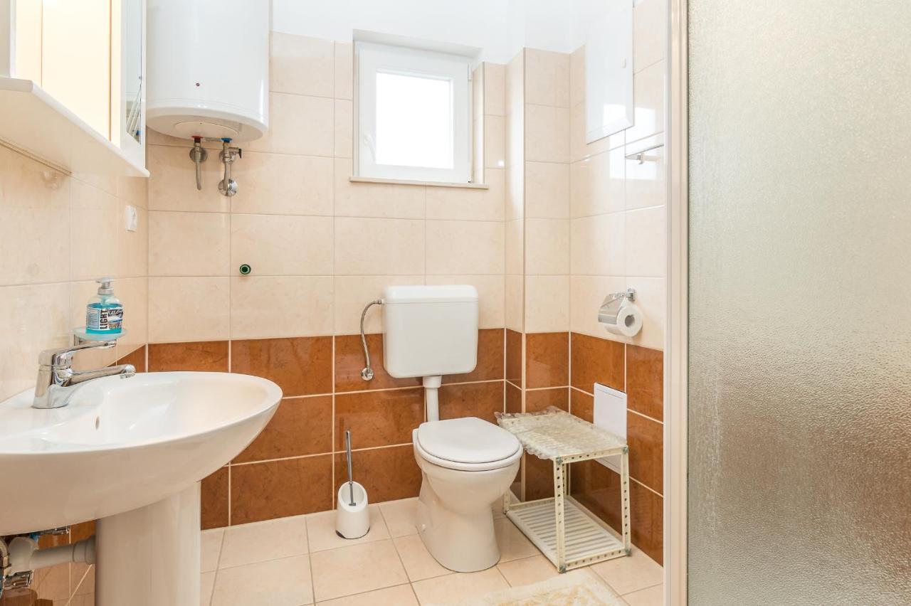 Cheap Apartment Tanja Трогір Екстер'єр фото