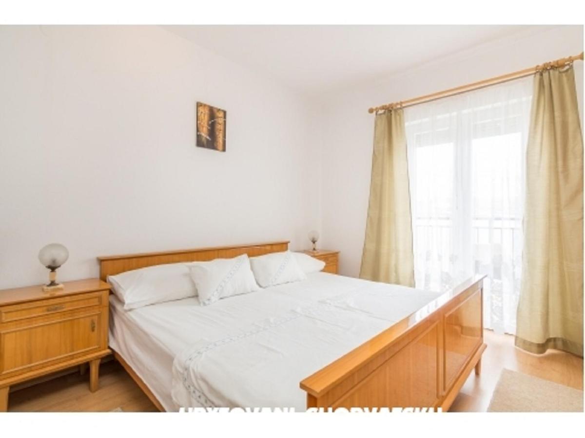 Cheap Apartment Tanja Трогір Екстер'єр фото